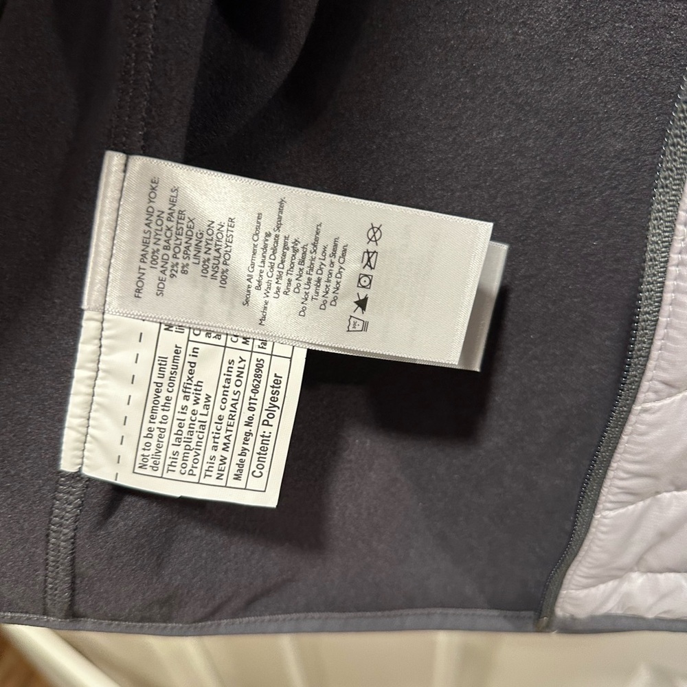 Eddie Bauer Vest - NWOT - Activewear - Size M - Grey - Picture 6 of 6